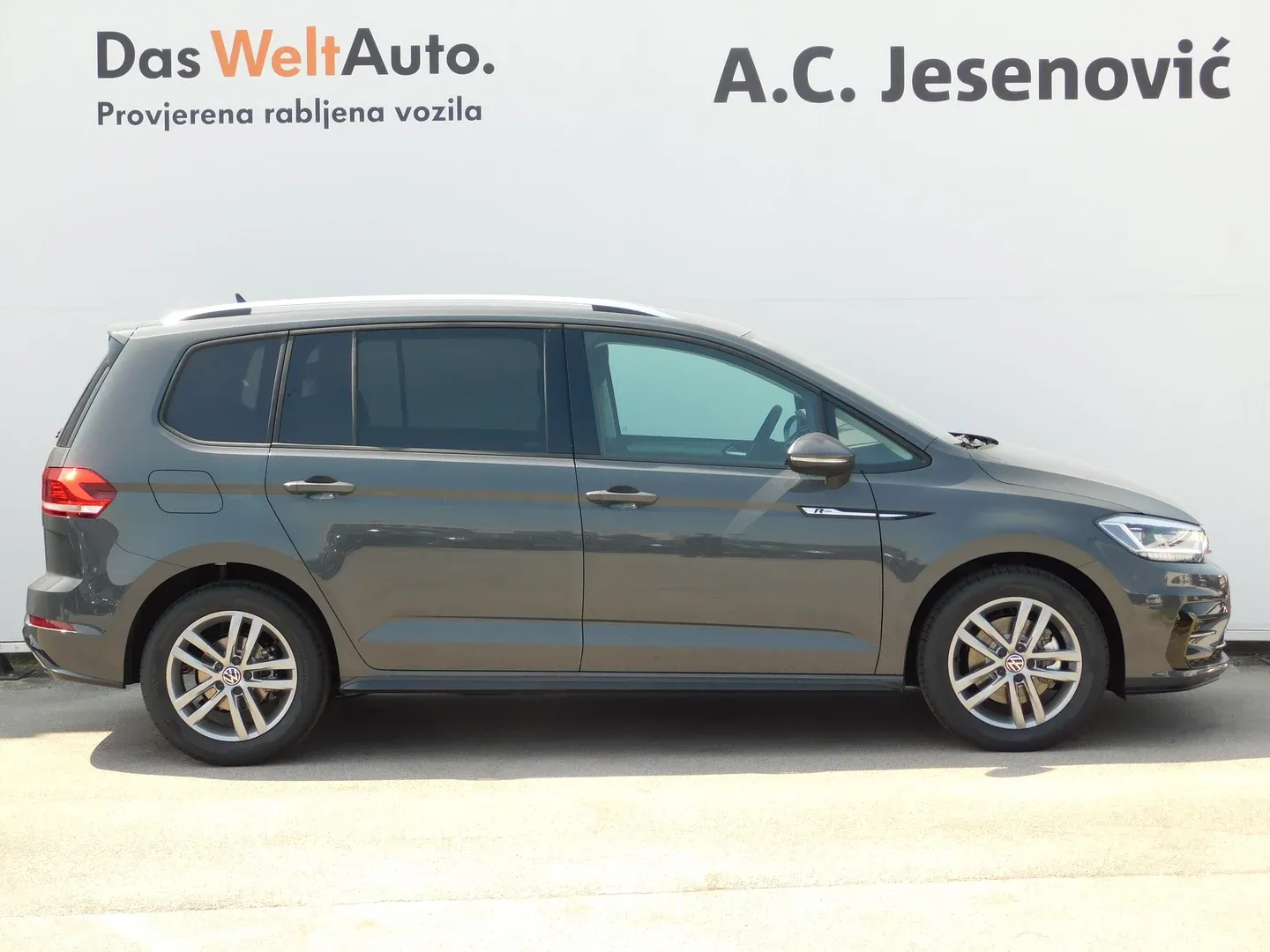 12790 volkswagen touran 2.0 tdi dsg r-line - slika 4