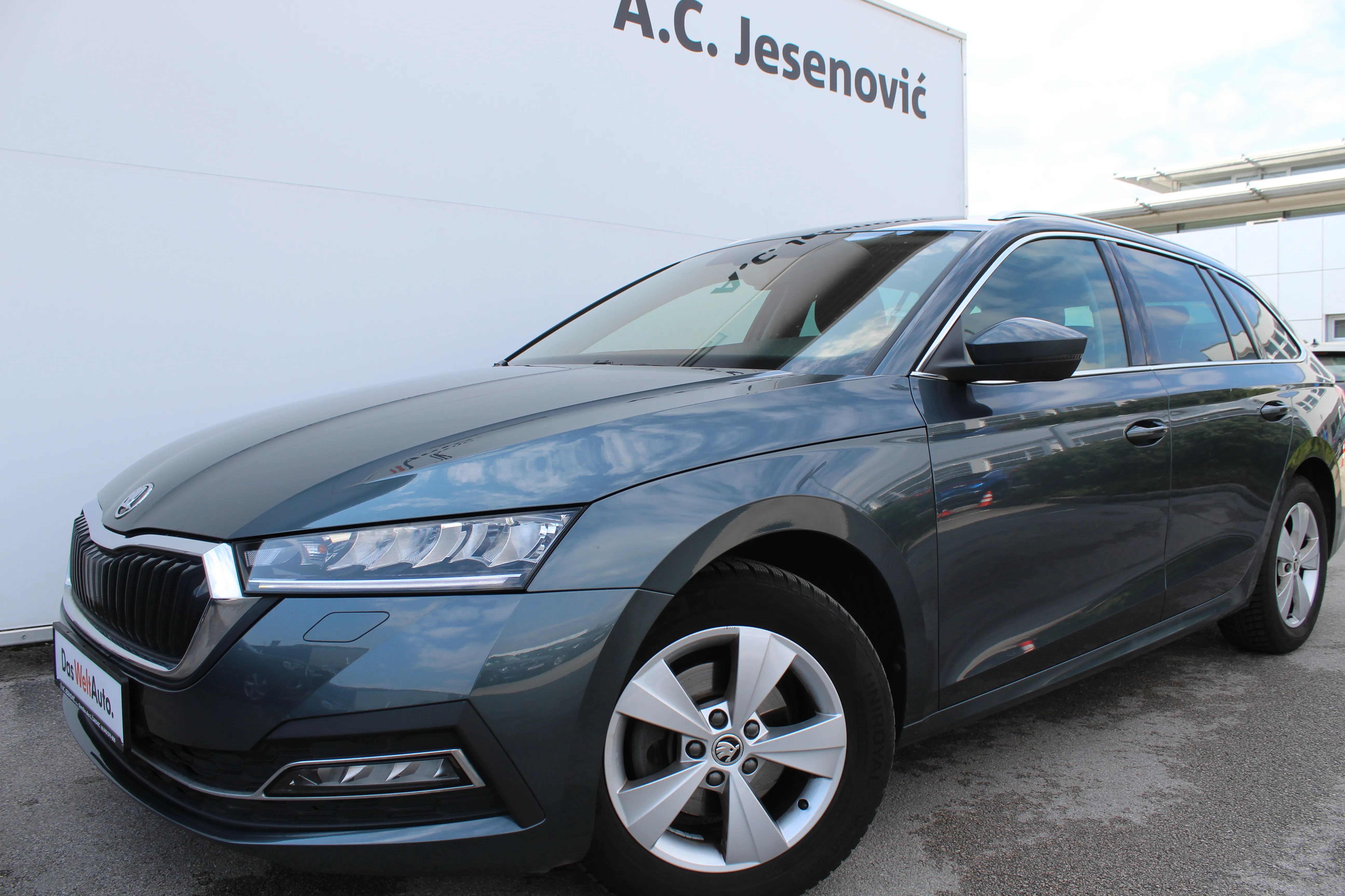 13143 škoda octavia combi ambition 2.0 tdi - slika 7