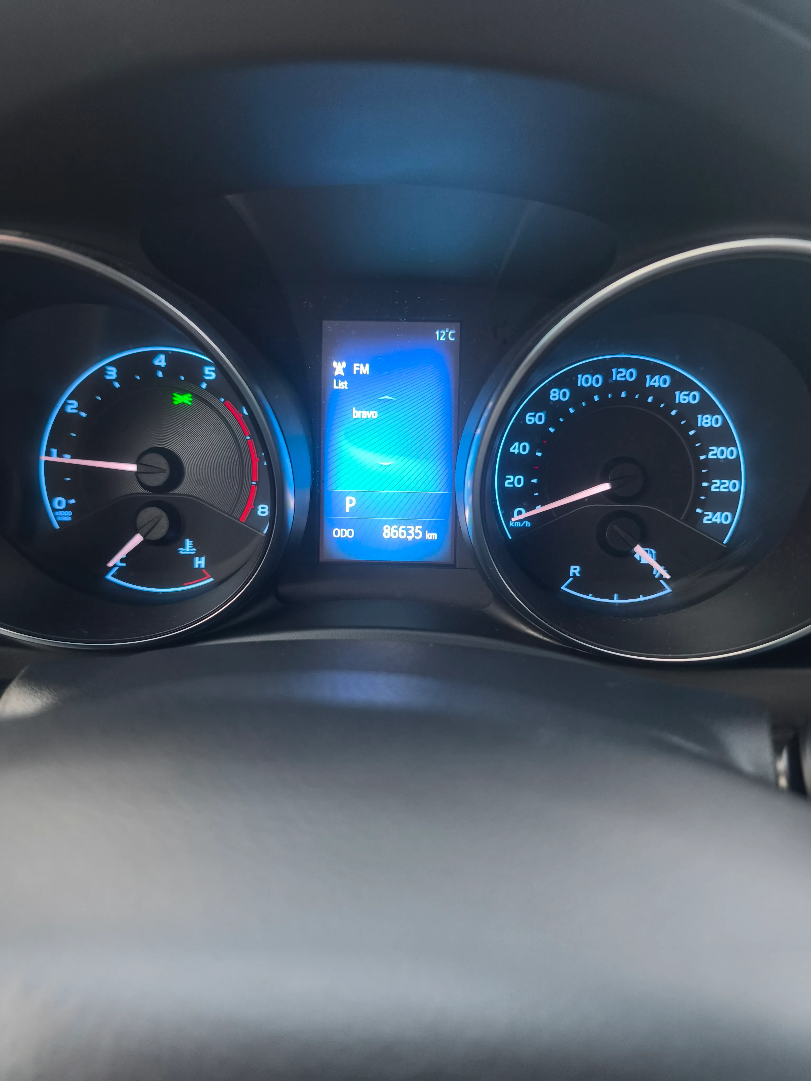 toyota auris 1,2 turbo black edition - slika 15