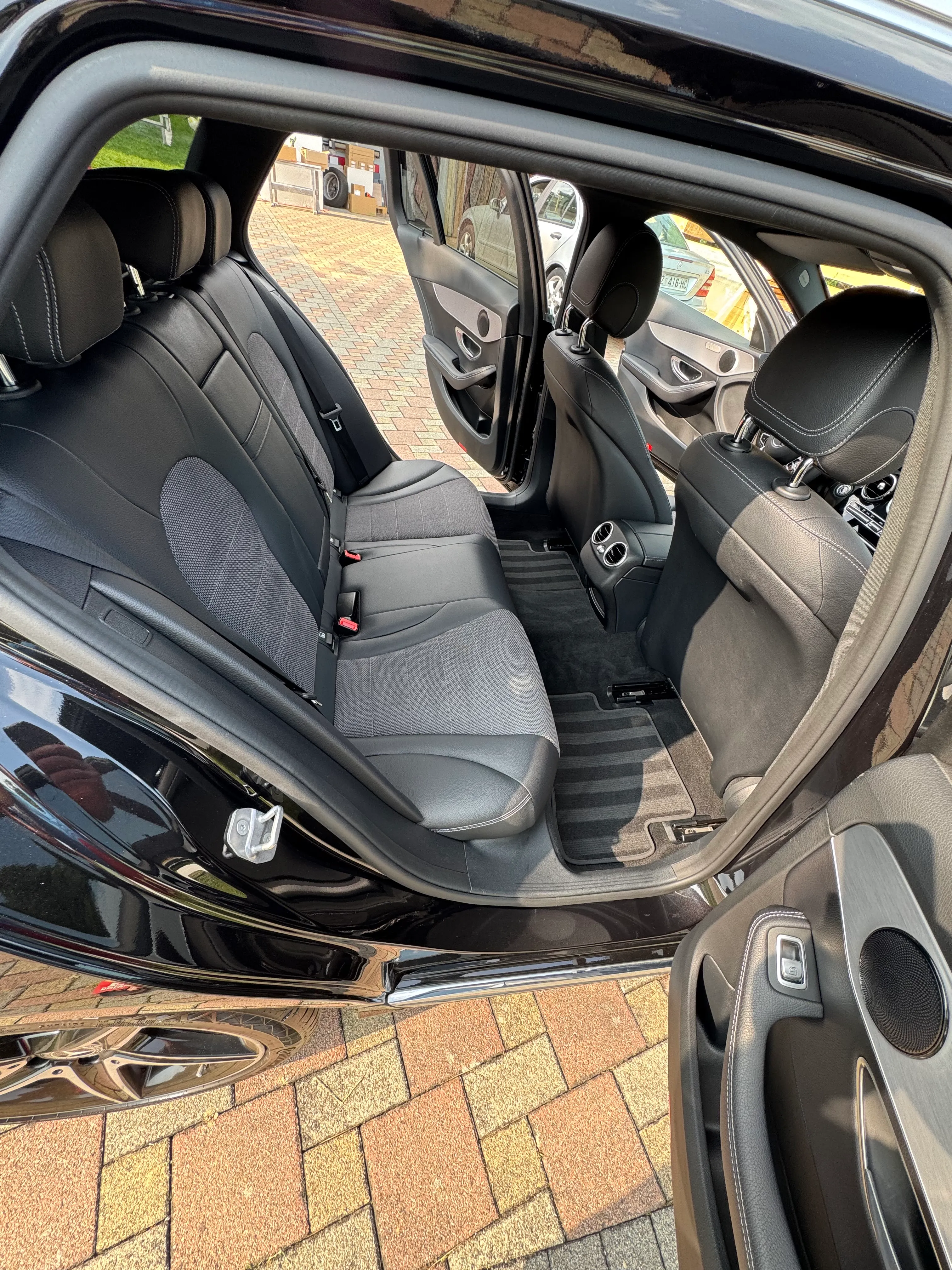mercedes-benz c-klasa avantgarde 200d aut. - slika 12