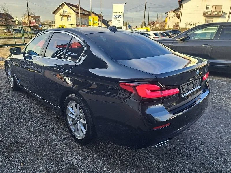 bmw serija 5 520d*steptronic* - slika 17