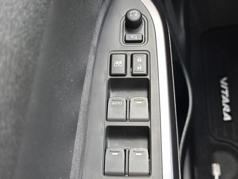 suzuki vitara 1.4 hybrid glx elegance 2wd - slika 13