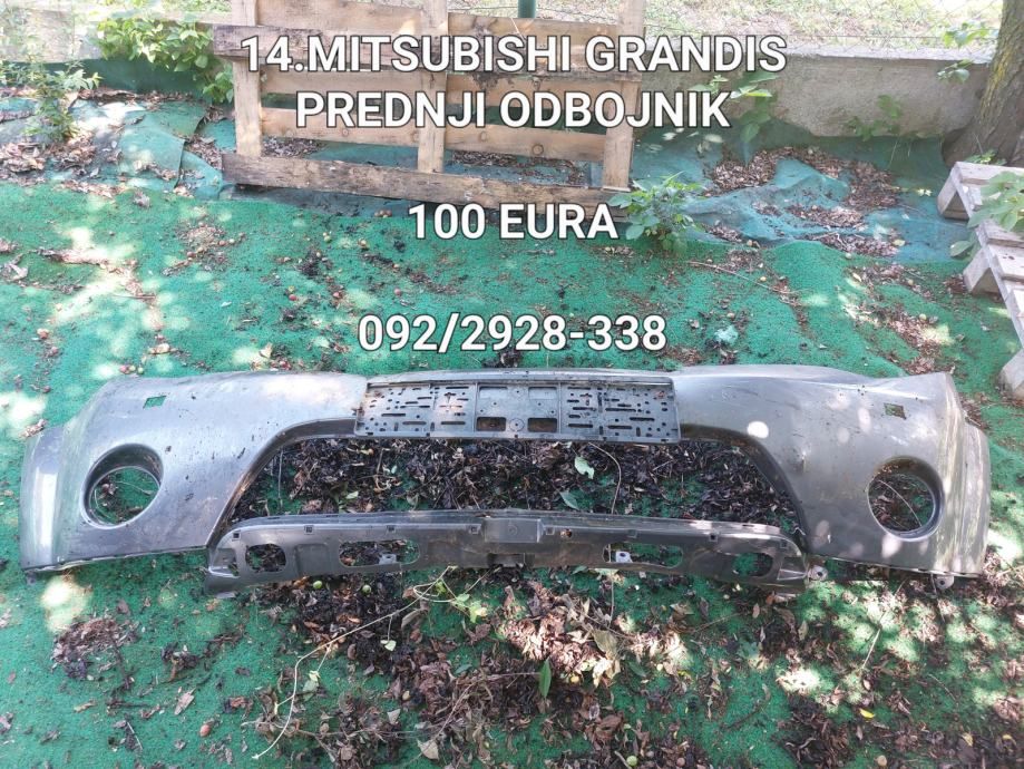 Mitsubishi Grandis prednji odbojnik - Hrvatski Leskovac, Zagreb