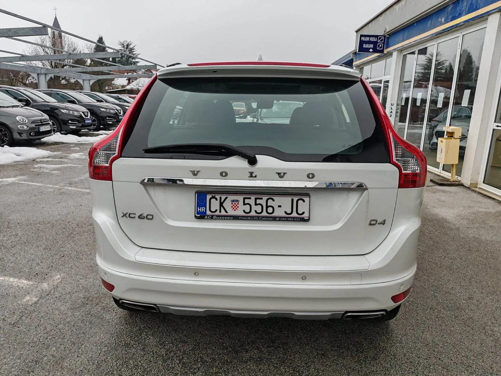 volvo xc60 fwd d4 - slika 10
