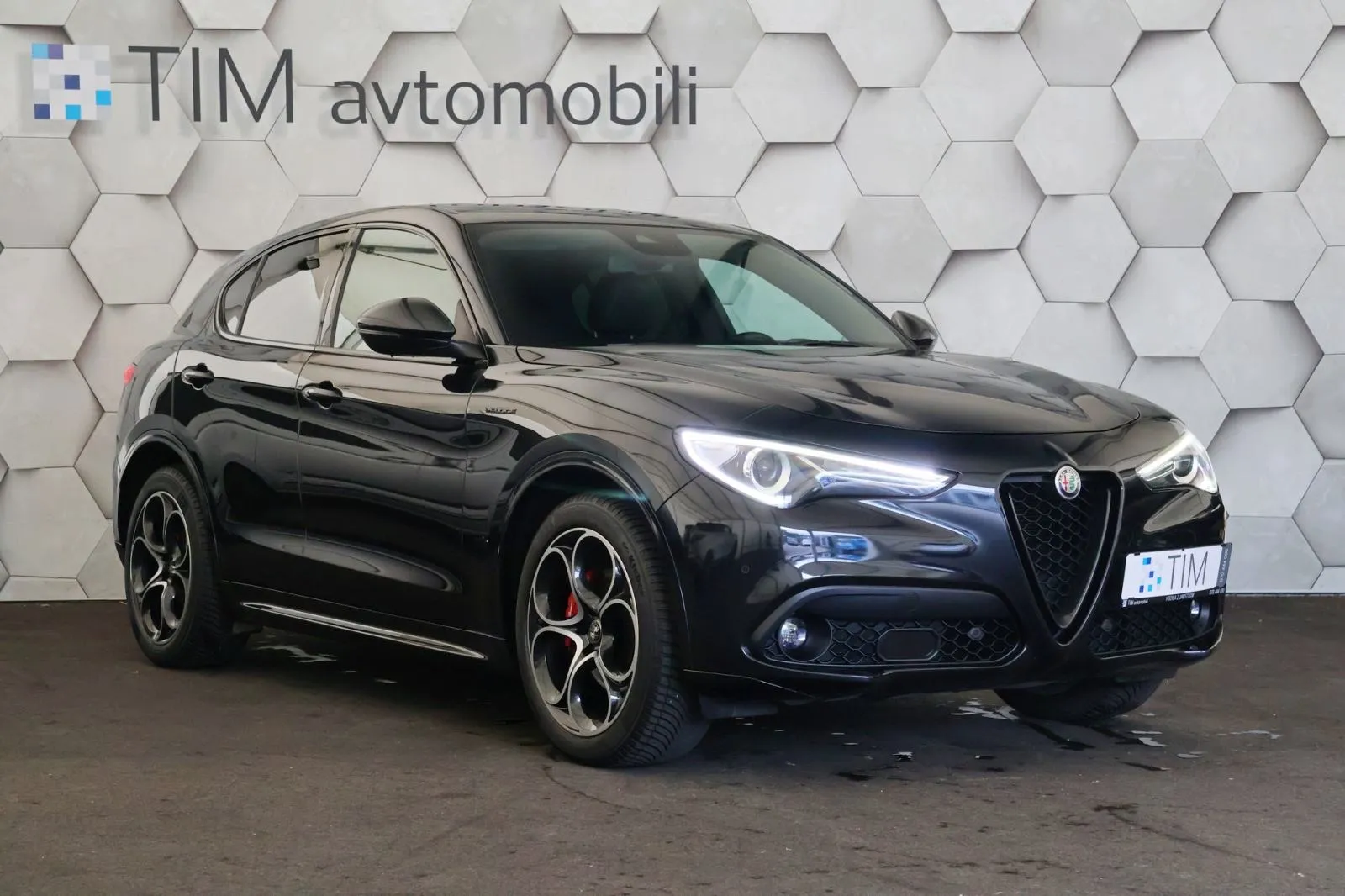alfa romeo stelvio veloce 2.2multijet q4 at8 210km dab navi kamera - slika 2