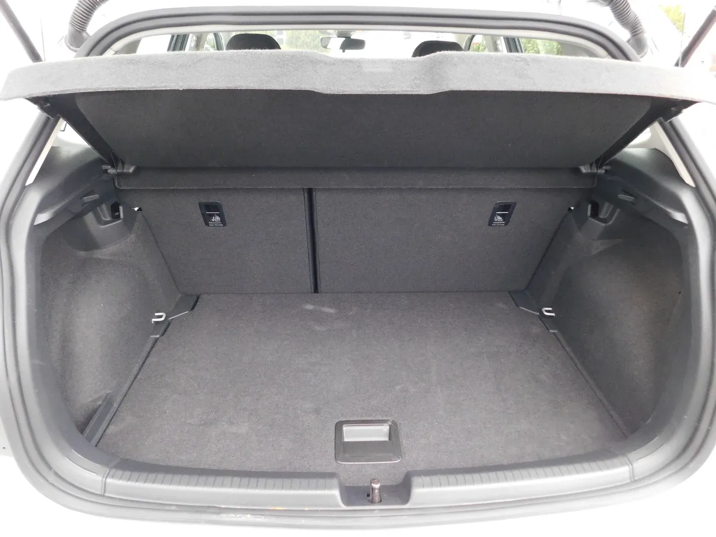 10166 volkswagen polo 1.0 tsi life - slika 14