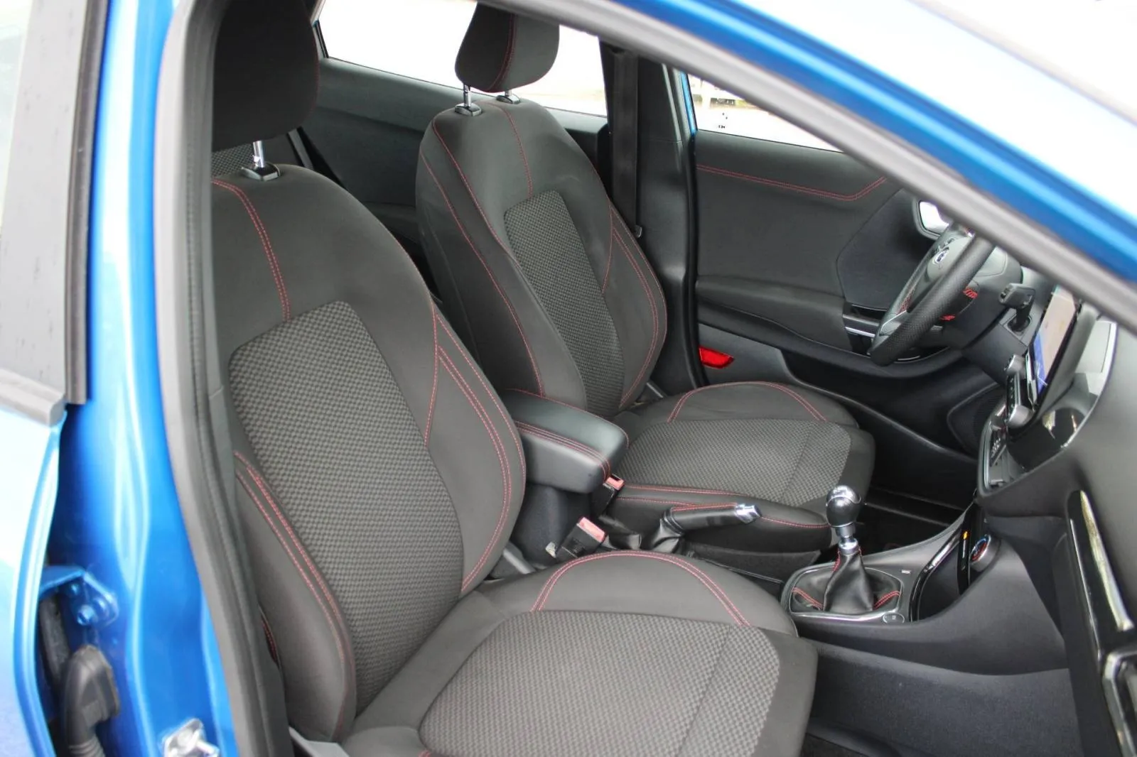 ford puma 1.0 ecoboost st-line - slika 8