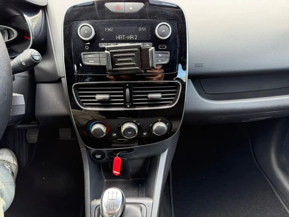 renault clio iv 1.5 dci, klima, tempomat, 4x garancija!! - slika 15