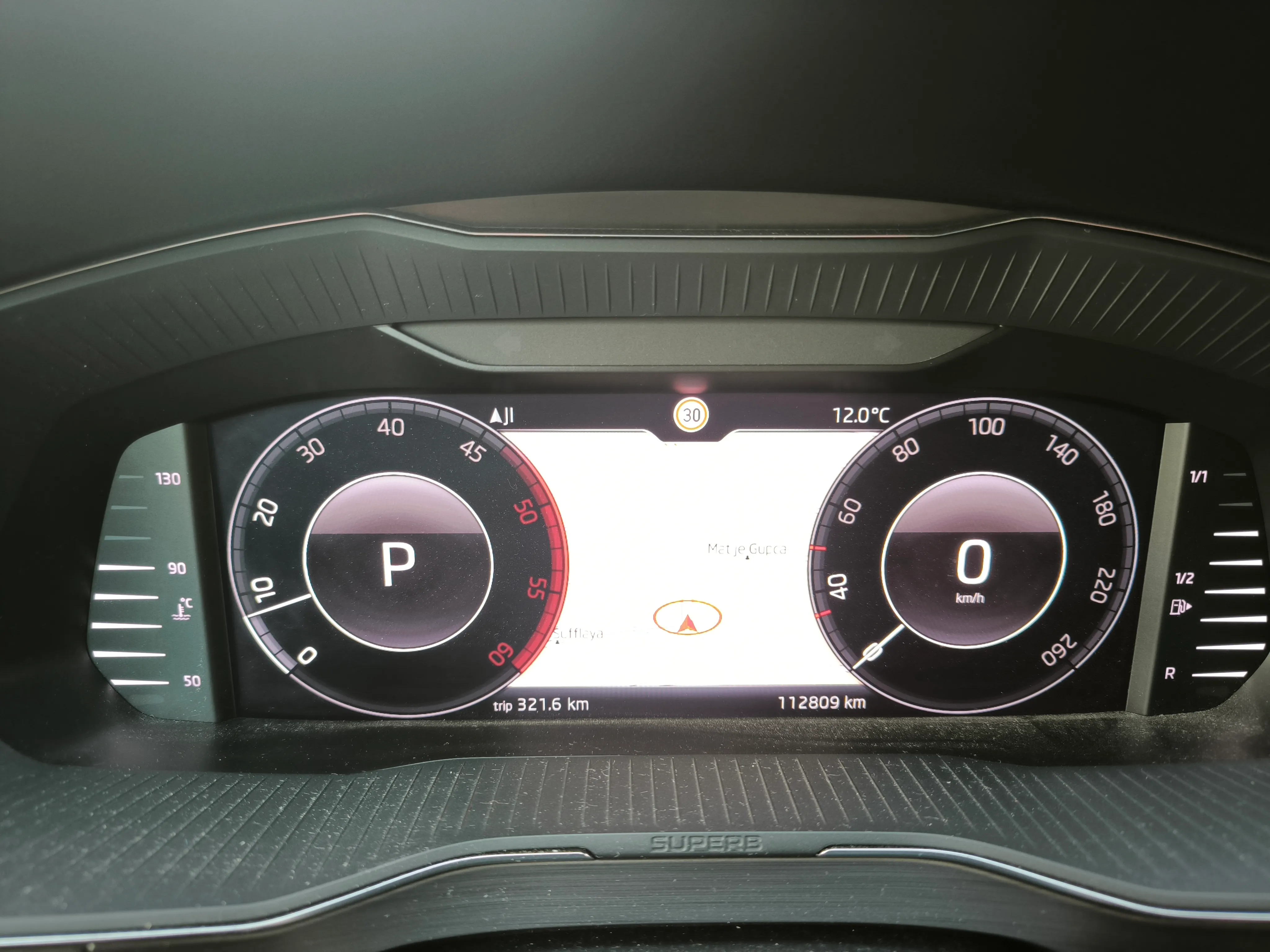 škoda superb combi 2,0 tdi, dsg, virtual, 140kw, ekstra stanje - slika 19