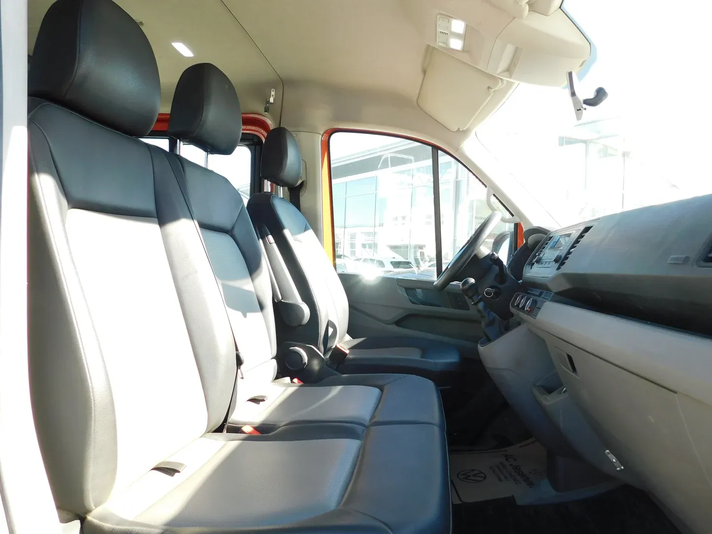 12504 vw crafter furgon 35 2,0 tdi l3h2 - slika 10