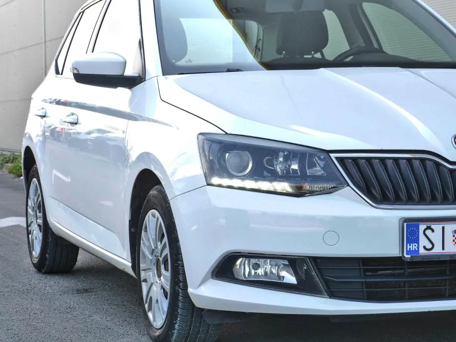 škoda fabia 1.4 tdi | registriran do 08/2026 - slika 11