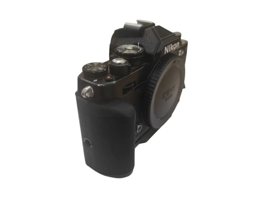 fotoaparat nikon z fc + objektiv nikon z 24mm f/1.7 dx / r1, rate! - slika 3