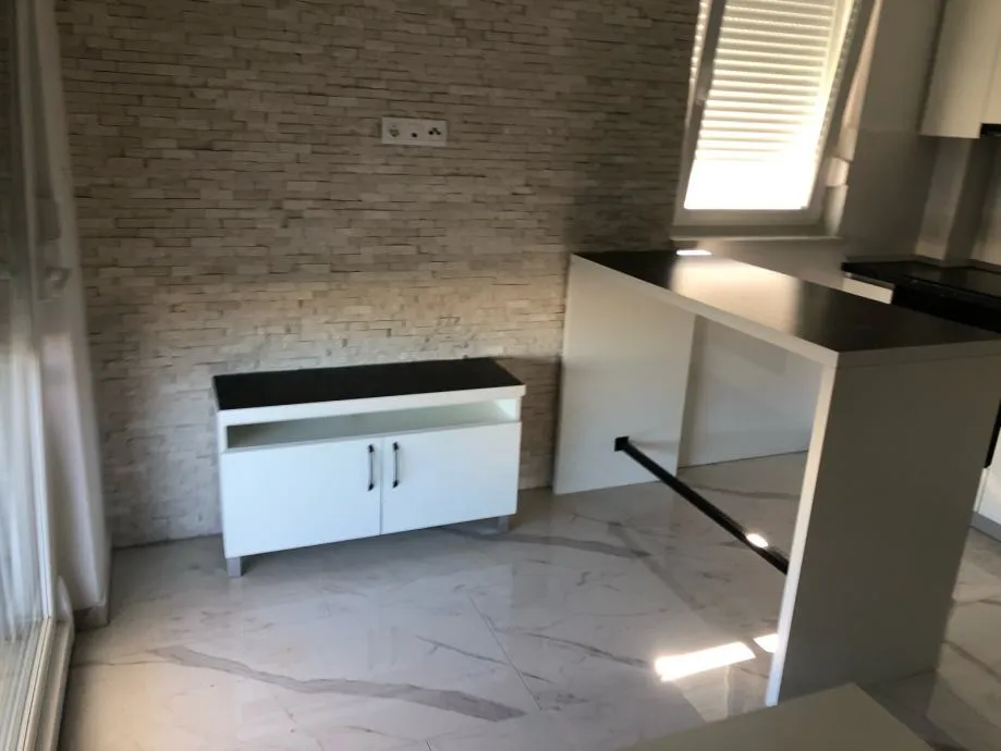 namjestaj za apartman izrađen po mjeri - slika 9