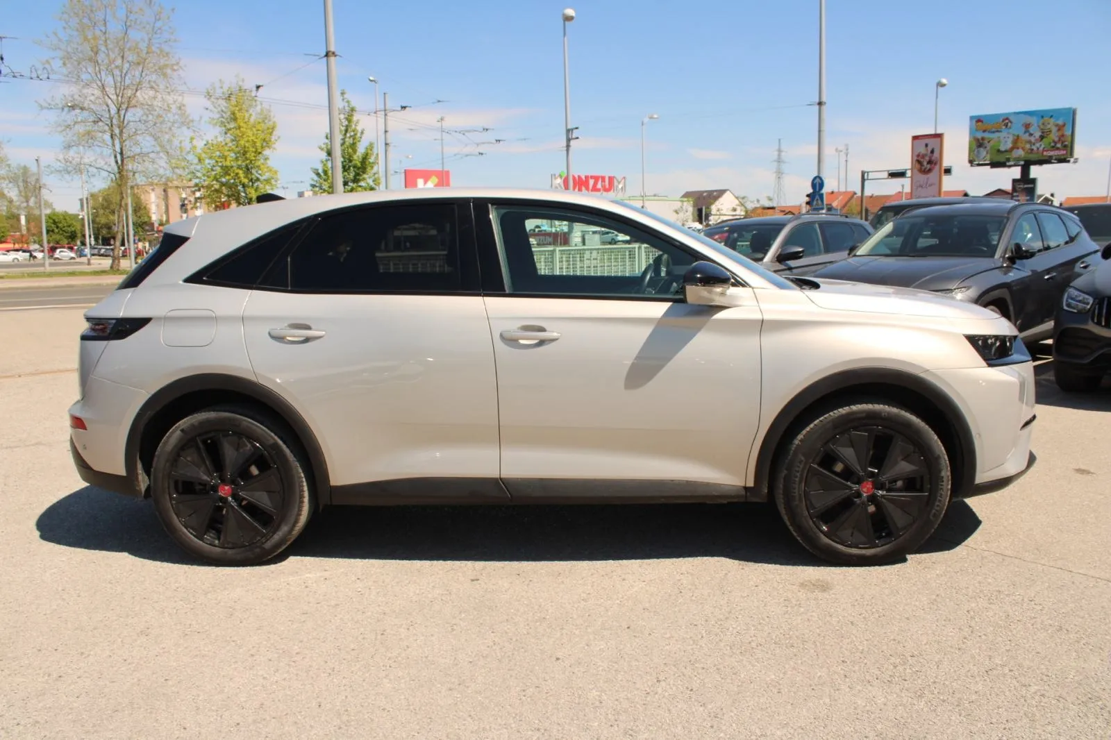 ds automobiles ds7 bluehdi automatik performance line *navigacija,led* - slika 4