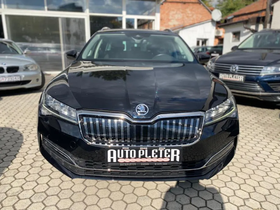 škoda superb combi 1,4 tsi plug-in hybrid executive dsg 4xgarancije - slika 10