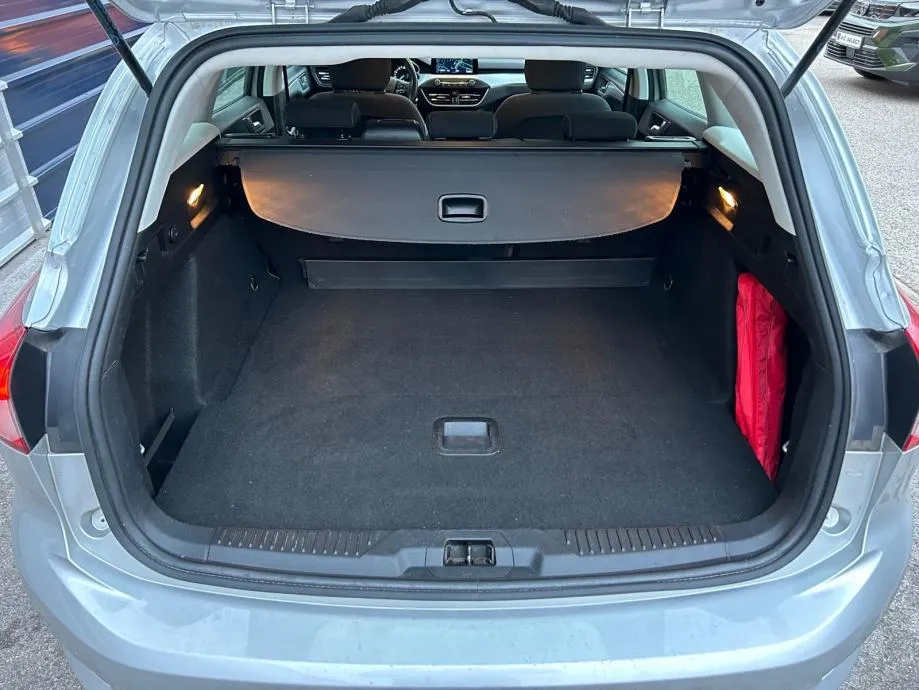 ford focus 1.5 tdci - 118000km - led - navi - garancija - reg 1 god !! - slika 8