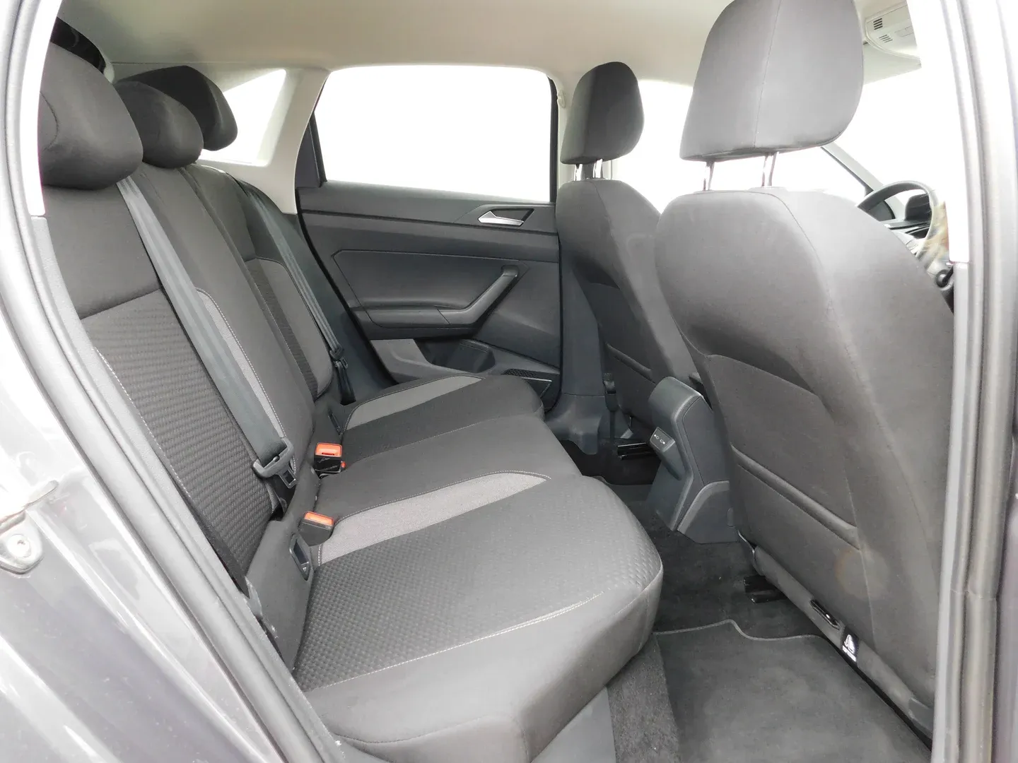 11657 volkswagen taigo 1.0 tsi life plus - slika 13
