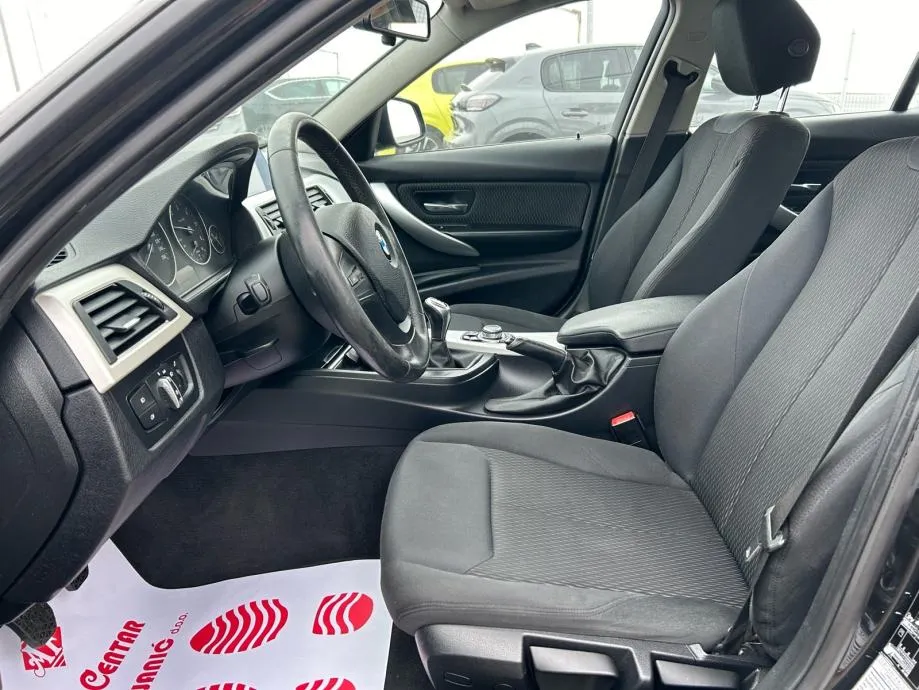 bmw serija 3 316d 2012.,navi, tempomat, sport mod, servis, alu 17 - slika 12