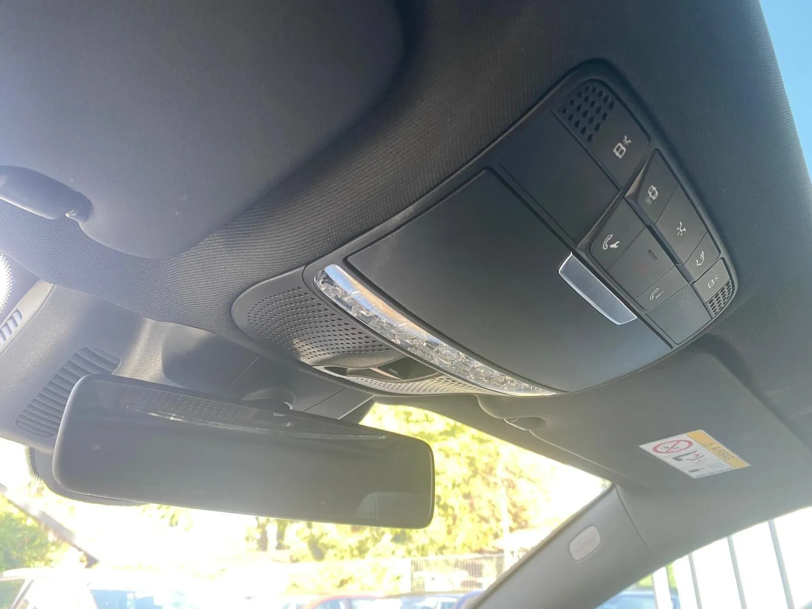 mercedes-benz e220d coupe amg-line 4matic, panorama, 4xgarancija - slika 22