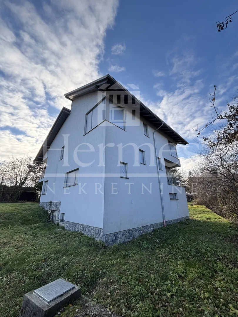 kuća u prirodi s pogledom na zelenilo i okolicu samobora, rohbau - slika 13
