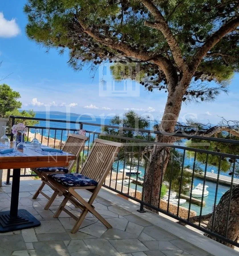 ugostiteljski objekt (250 m2) i smještaj za osoblje, sv. nedjelja, otok hvar - slika 7