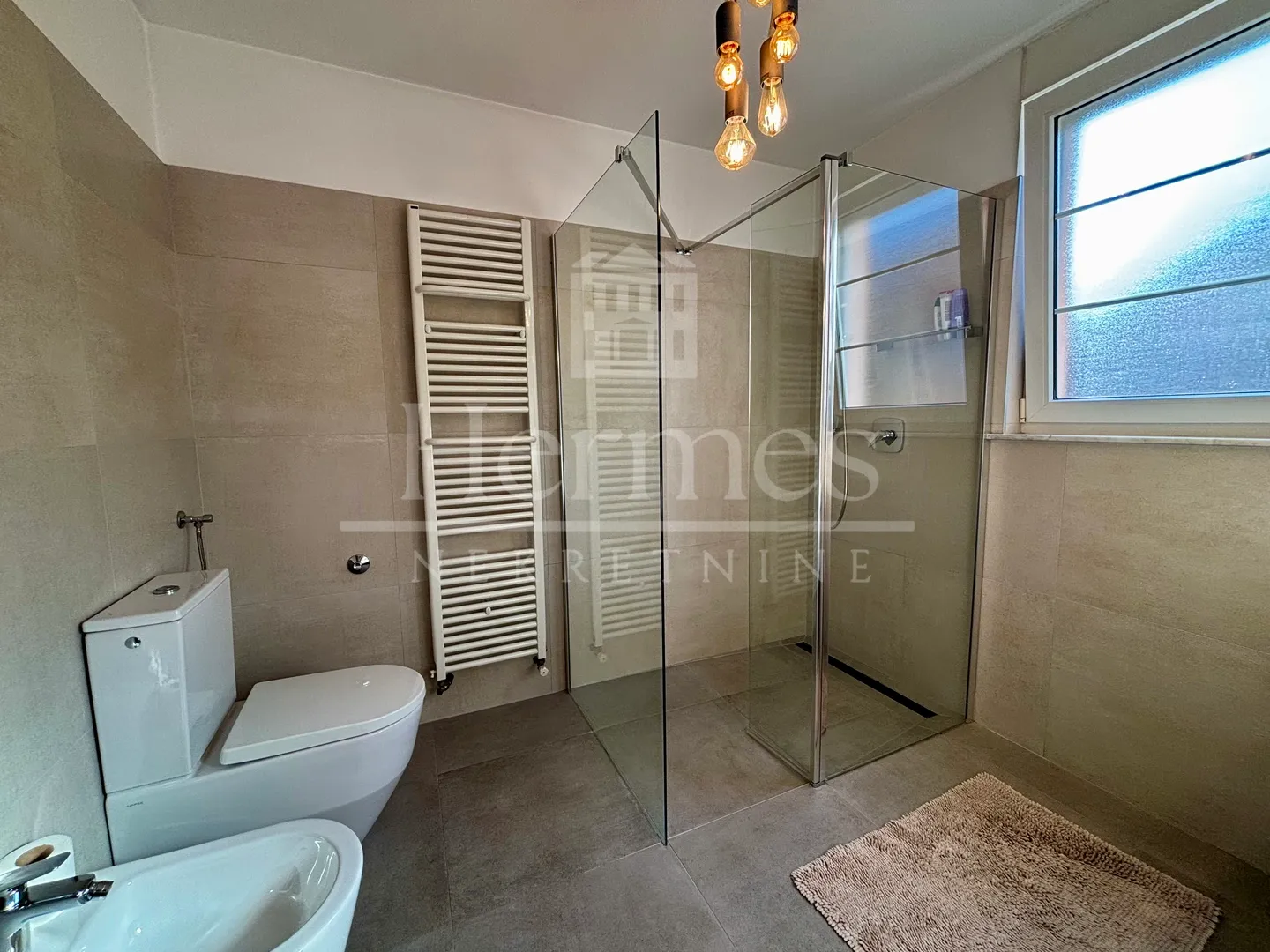 penthouse s terasom i pogledom na zelenilo, pantovčak - slika 19