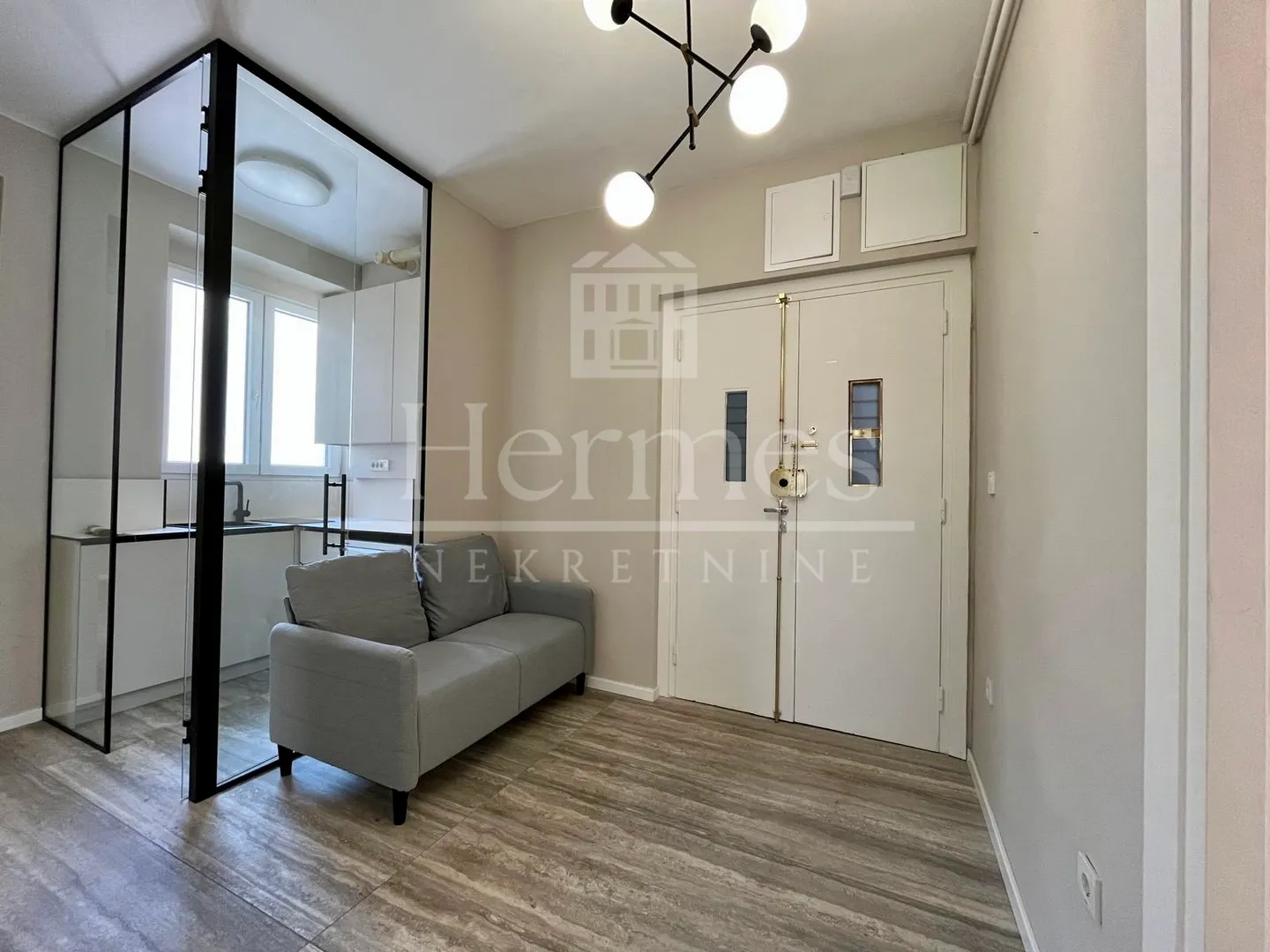 moderno ureðeni poslovni prostor (90 m2), kod hnb-a - slika 3