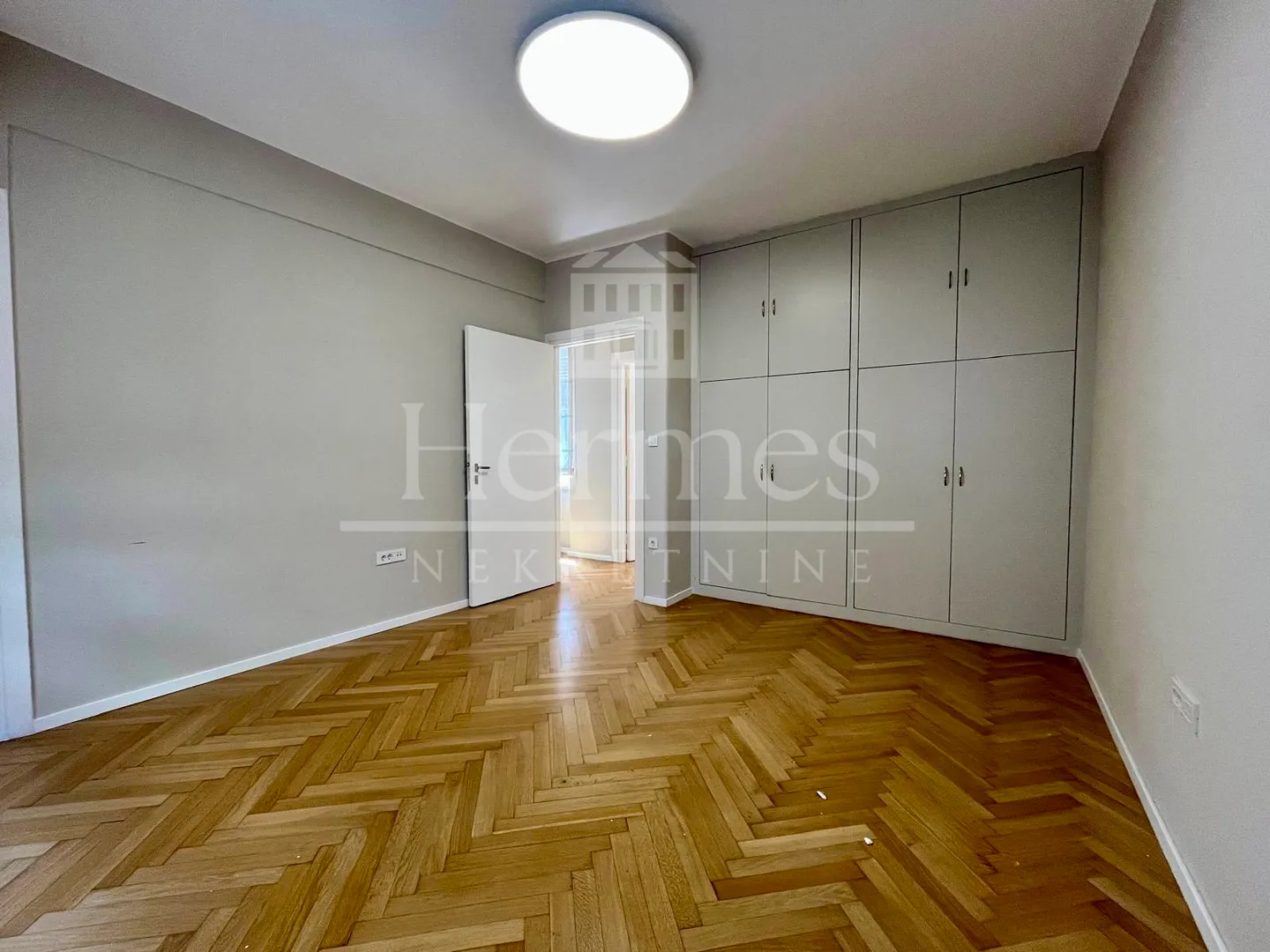 moderno ureðeni poslovni prostor (90 m2), kod hnb-a - slika 10