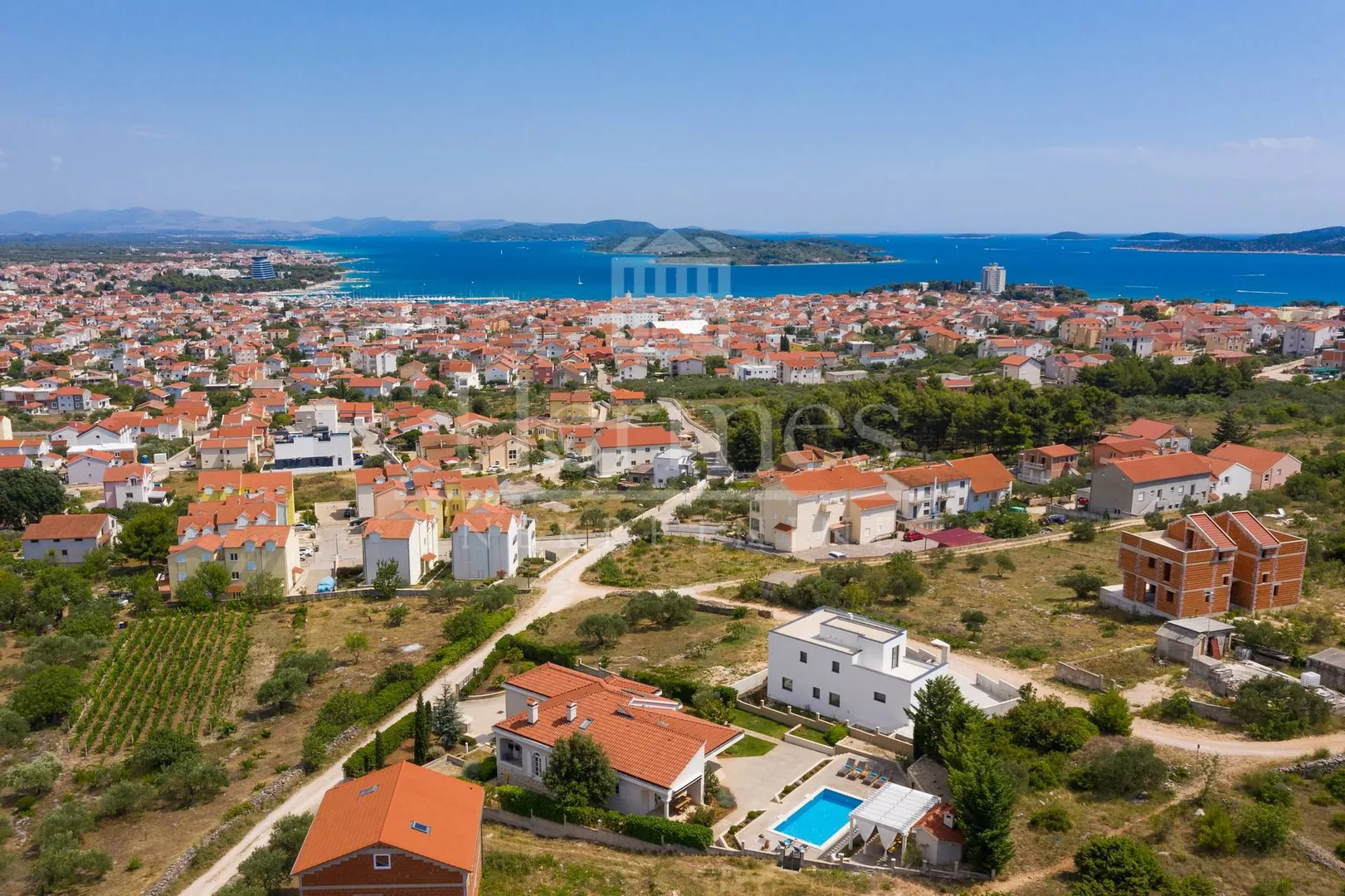 unikatna mediteranska vila s bazenom, vodice - slika 28