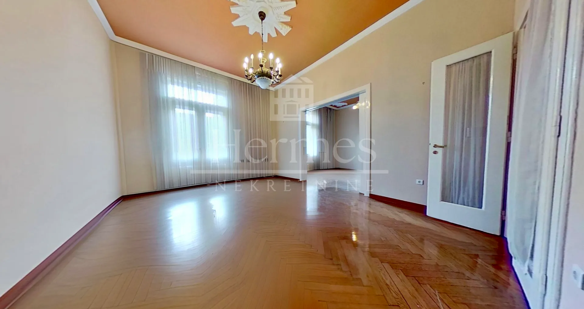 graðanski stan kao poslovni prostor (ured), visoki stropovi, 8 soba, 200 m2 - slika 11