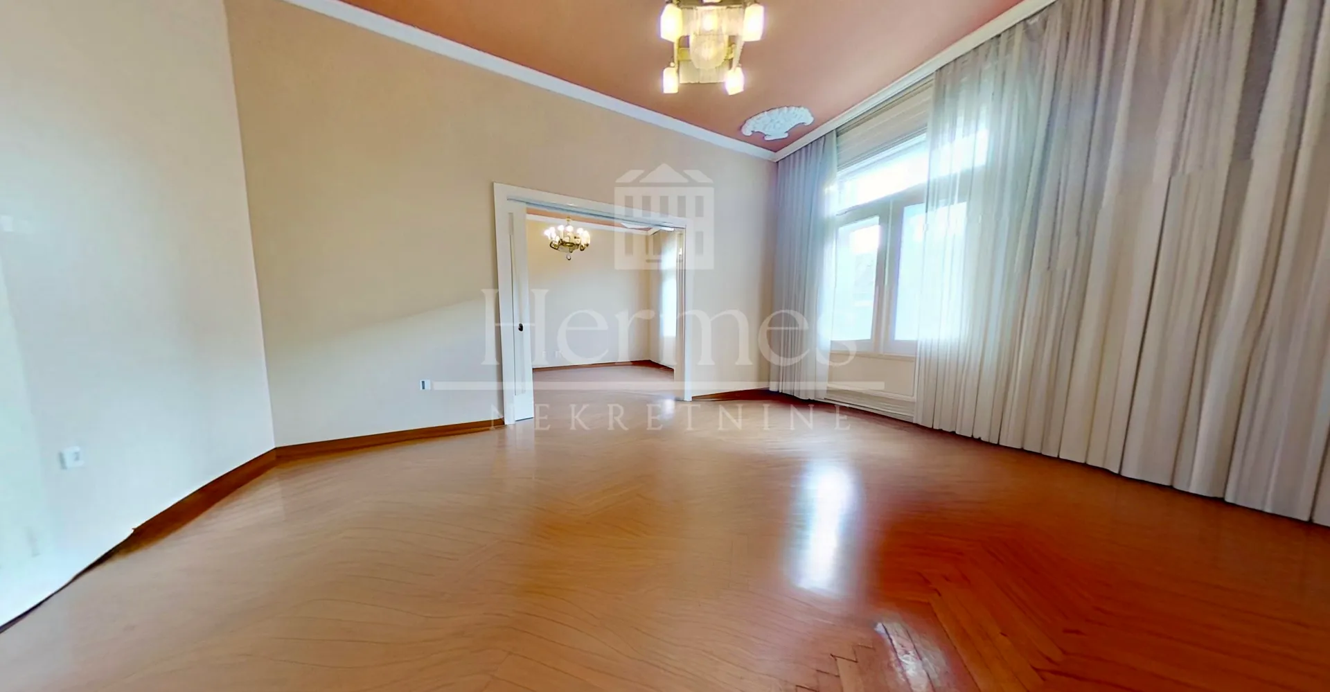 graðanski stan kao poslovni prostor (ured), visoki stropovi, 8 soba, 200 m2 - slika 9