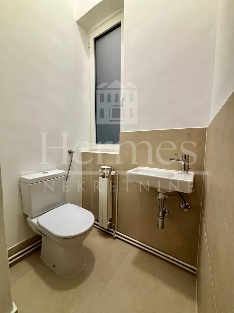 graðanski stan s balkonom kao ured, boškovićeva ulica, zrinjevac - slika 10