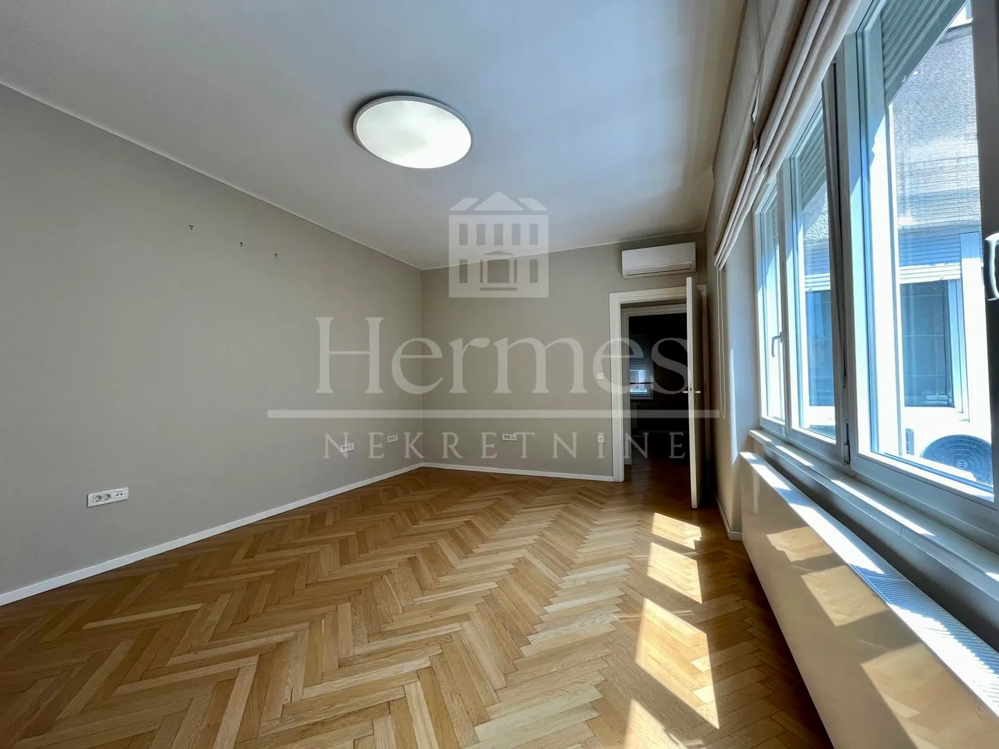 moderno ureðeni poslovni prostor (90 m2), kod hnb-a - slika 9