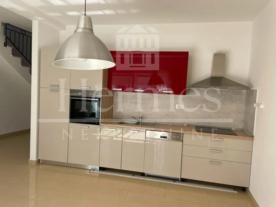 4-soban opremljen i namješten apartman, novogradnja, 200 m od mora - slika 6