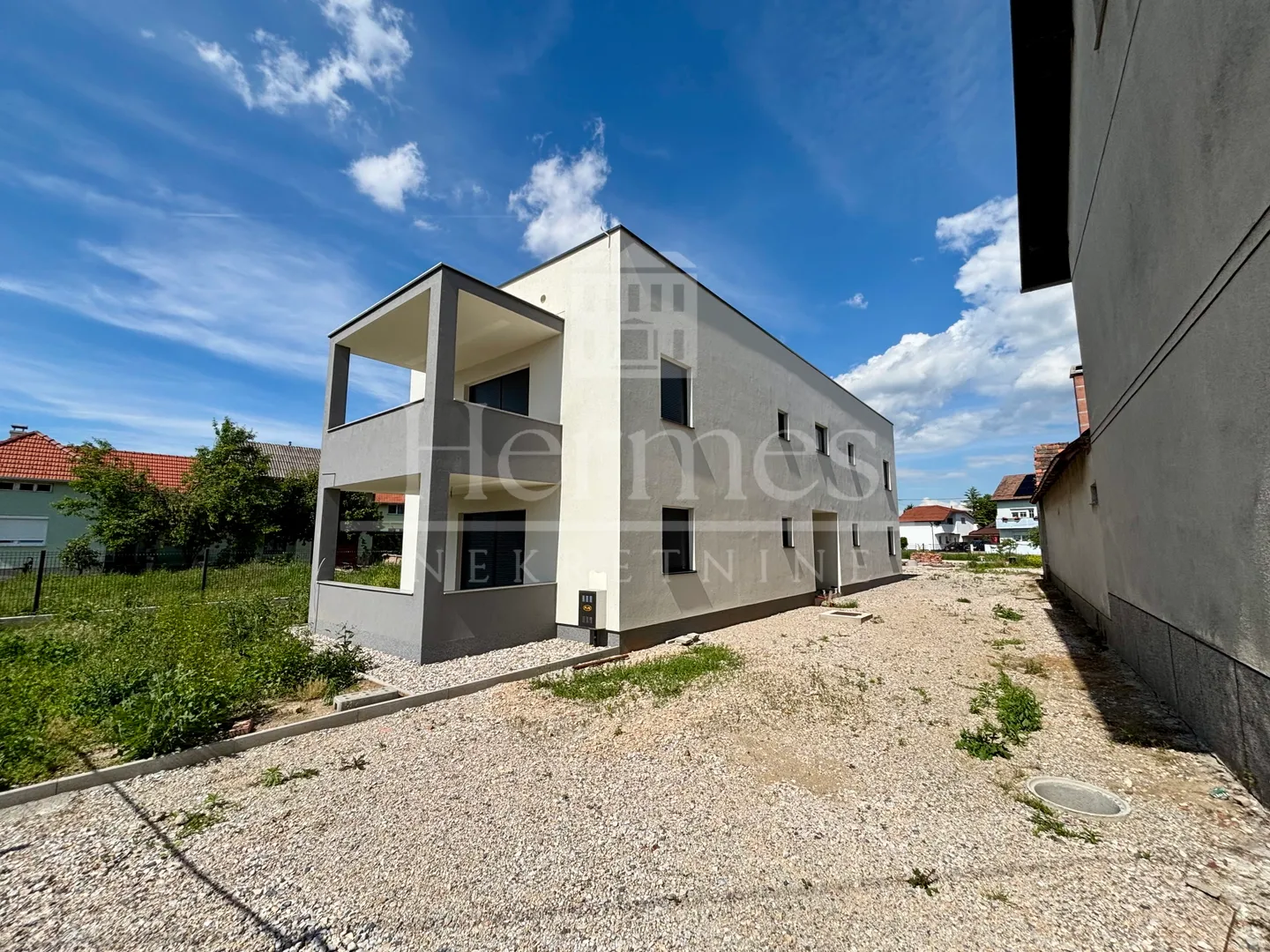 investicija! projekt zgrade s 4 stana i dodatnim graðevinskim zemljištem - slika 5
