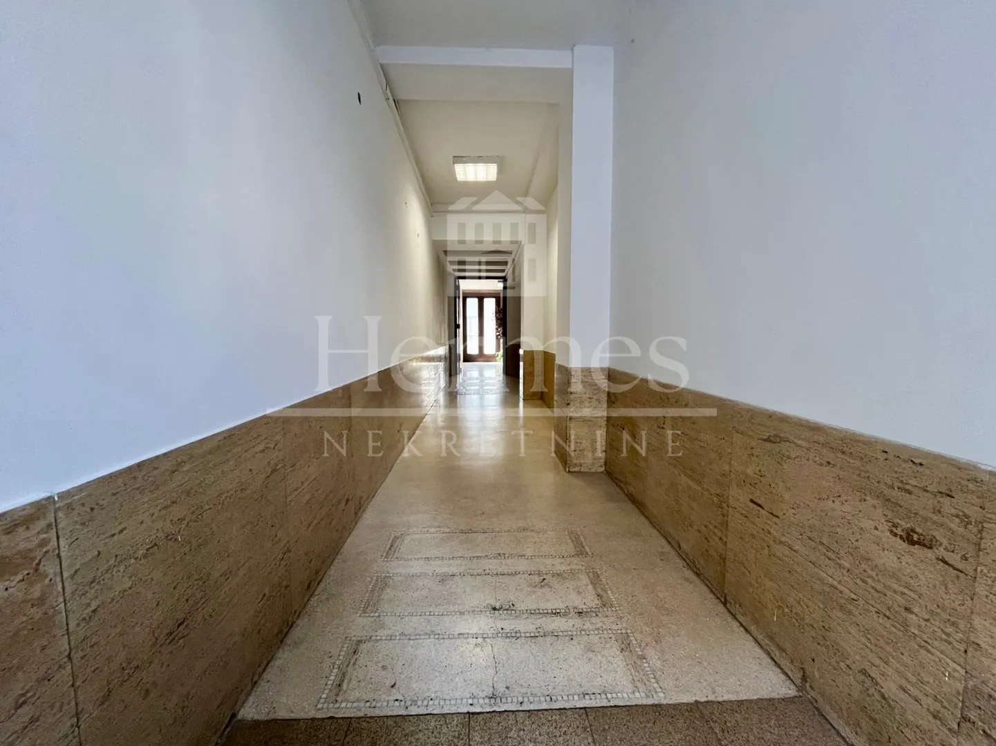moderno ureðeni poslovni prostor (90 m2), kod hnb-a - slika 19