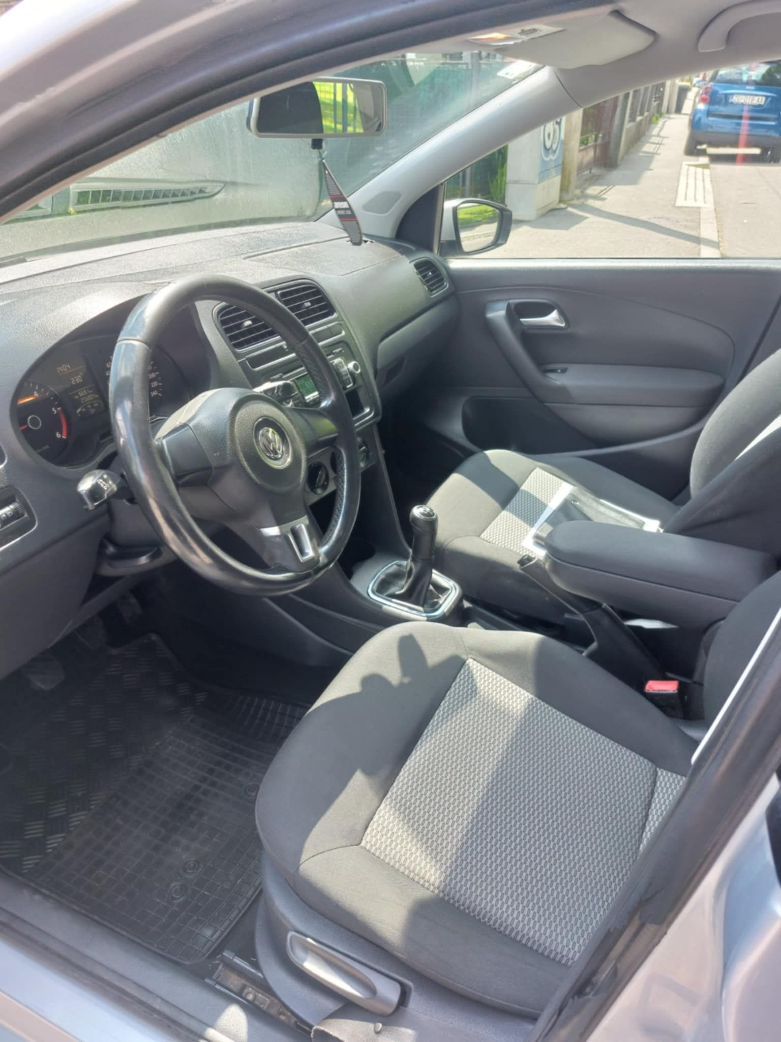 vw polo 1.2 tdi 2013-reg-3-26-top stanje-akcija-4200 € - slika 9