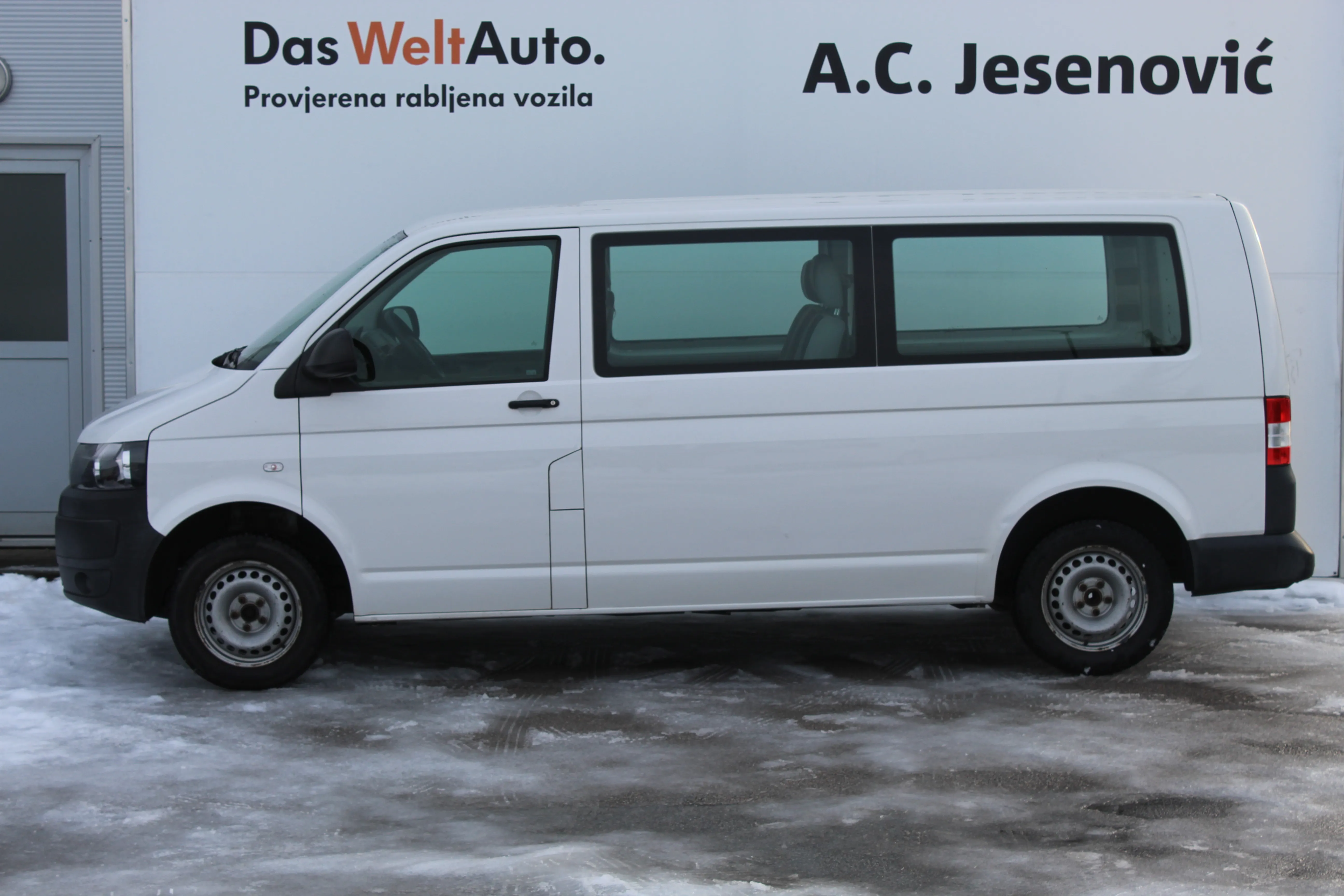 12849 vw transporter kombi van 2.0 tdi - slika 6
