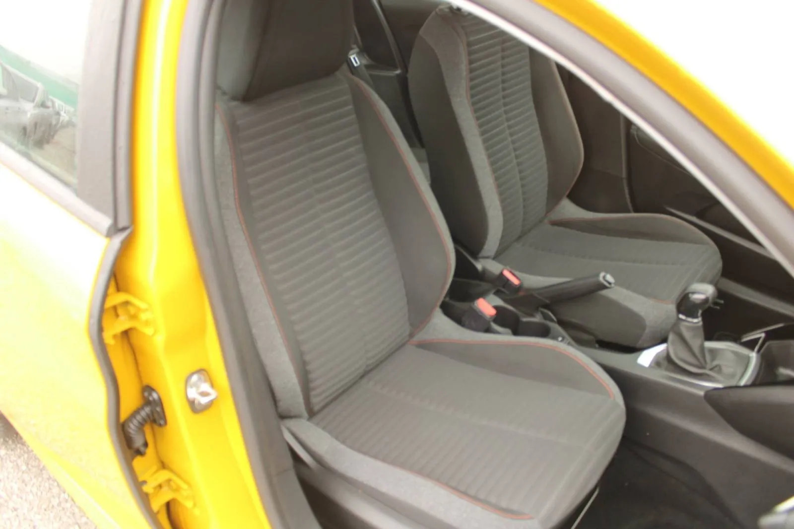 peugeot 208 1.2 puretech *led, navigacija* - slika 11