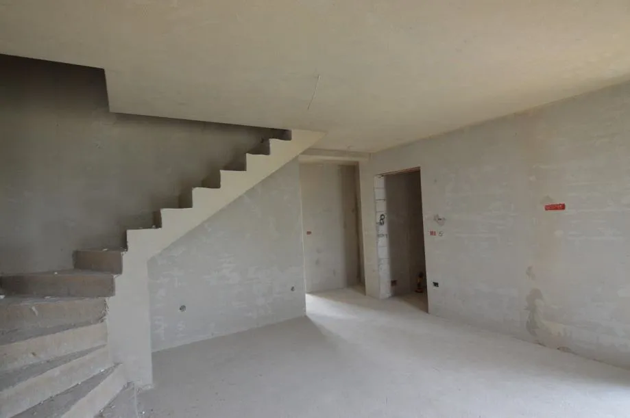 poreč -dvoetažni stan sa ogromnom terasom pogled more na prodaji - slika 2