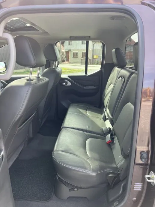 nissan navara 3.0 v6 - slika 10