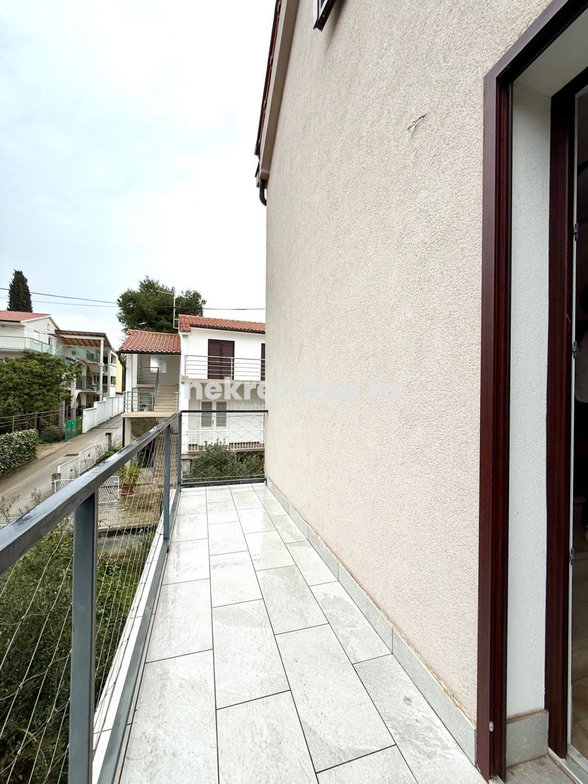 prodaja – kuća – sv. filip i jakov – 405m2 – 4 apartmana - slika 17