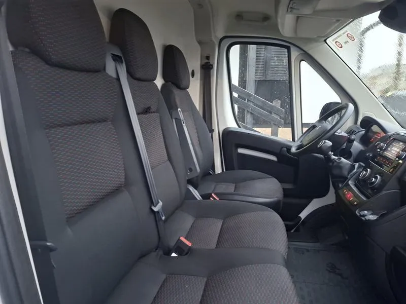 peugeot boxer 2.2 hdi*140ks*klima*navigacija*l4h2*park.kamera* - slika 12