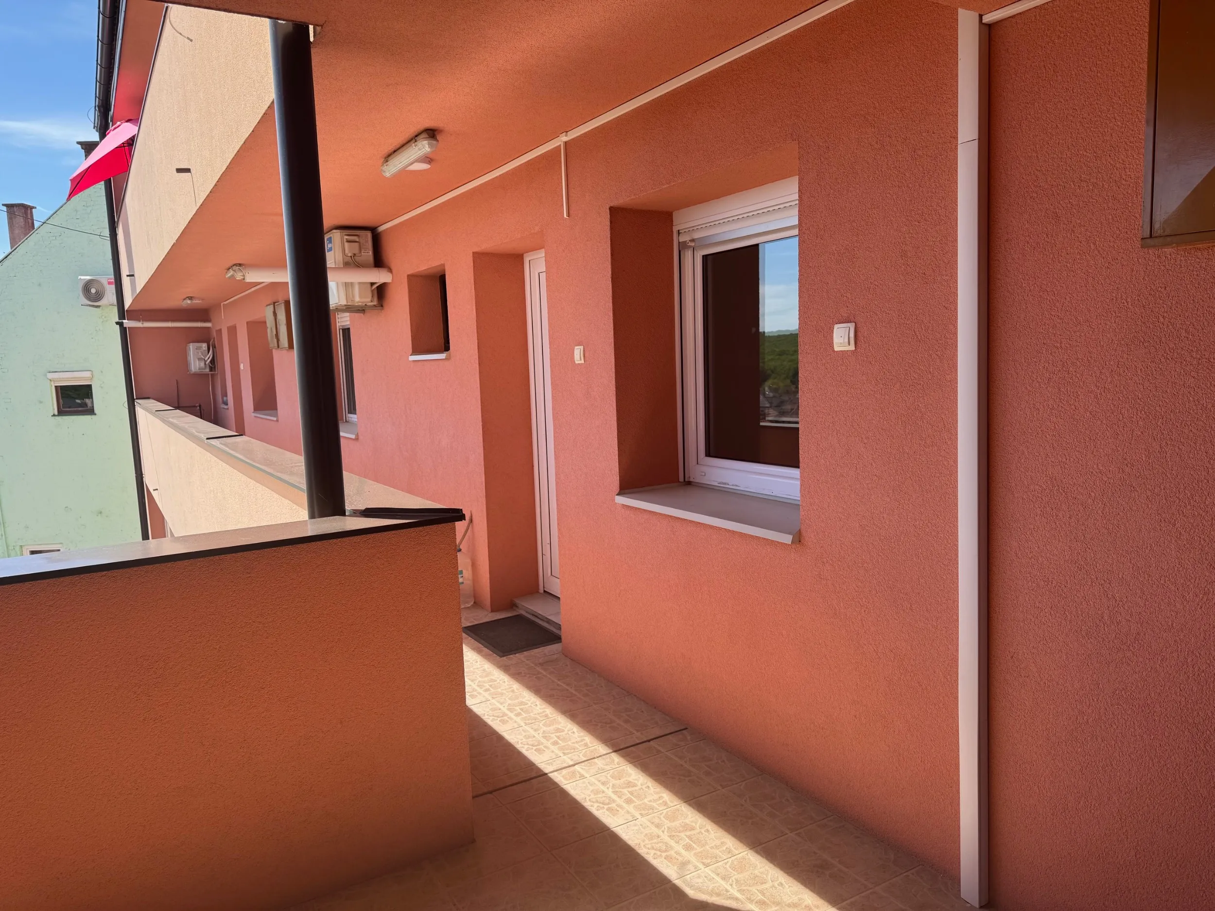 stan našice (našice), 65m2, 3-sobni, strogi centar - slika 2