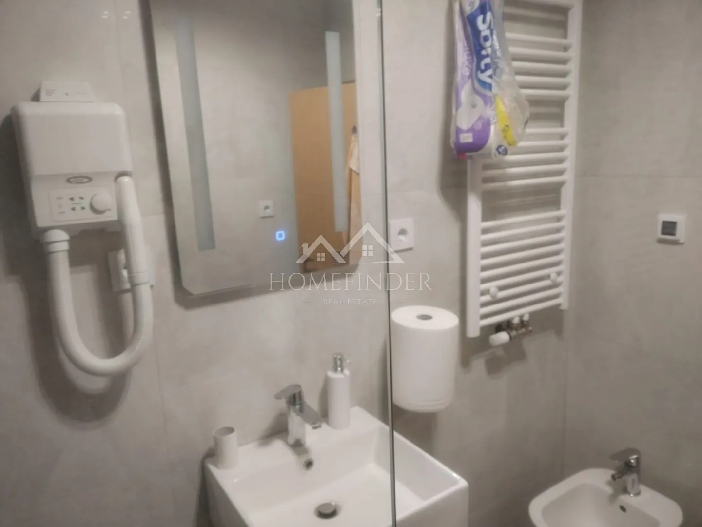 funkcionalna višenamjenska kuća u strmcu, 300 m2, ( 8s), 6 vpm - slika 31