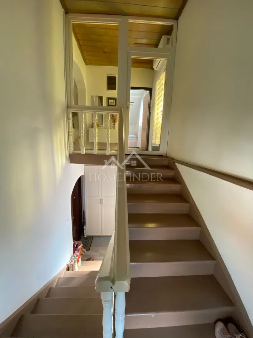 kuća 398m², zagreb (vrapče) – tri stambene jedinice i dvorište - slika 23