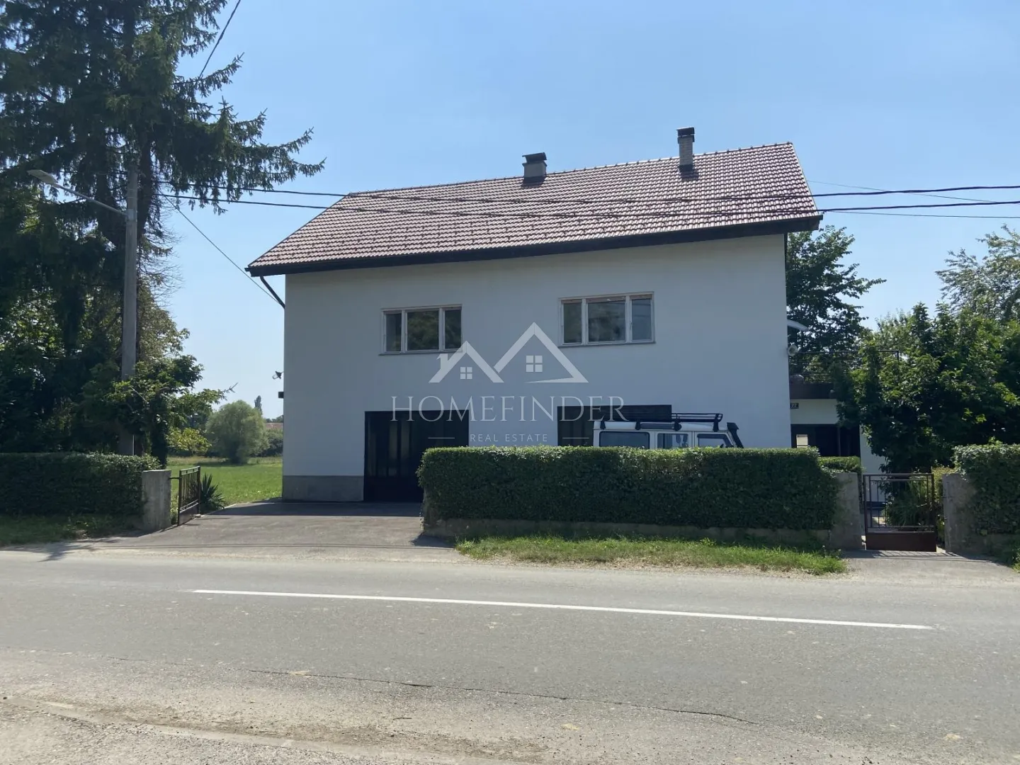 Centar Kraljevec na Sutli,stambeno-poslovno 400m2