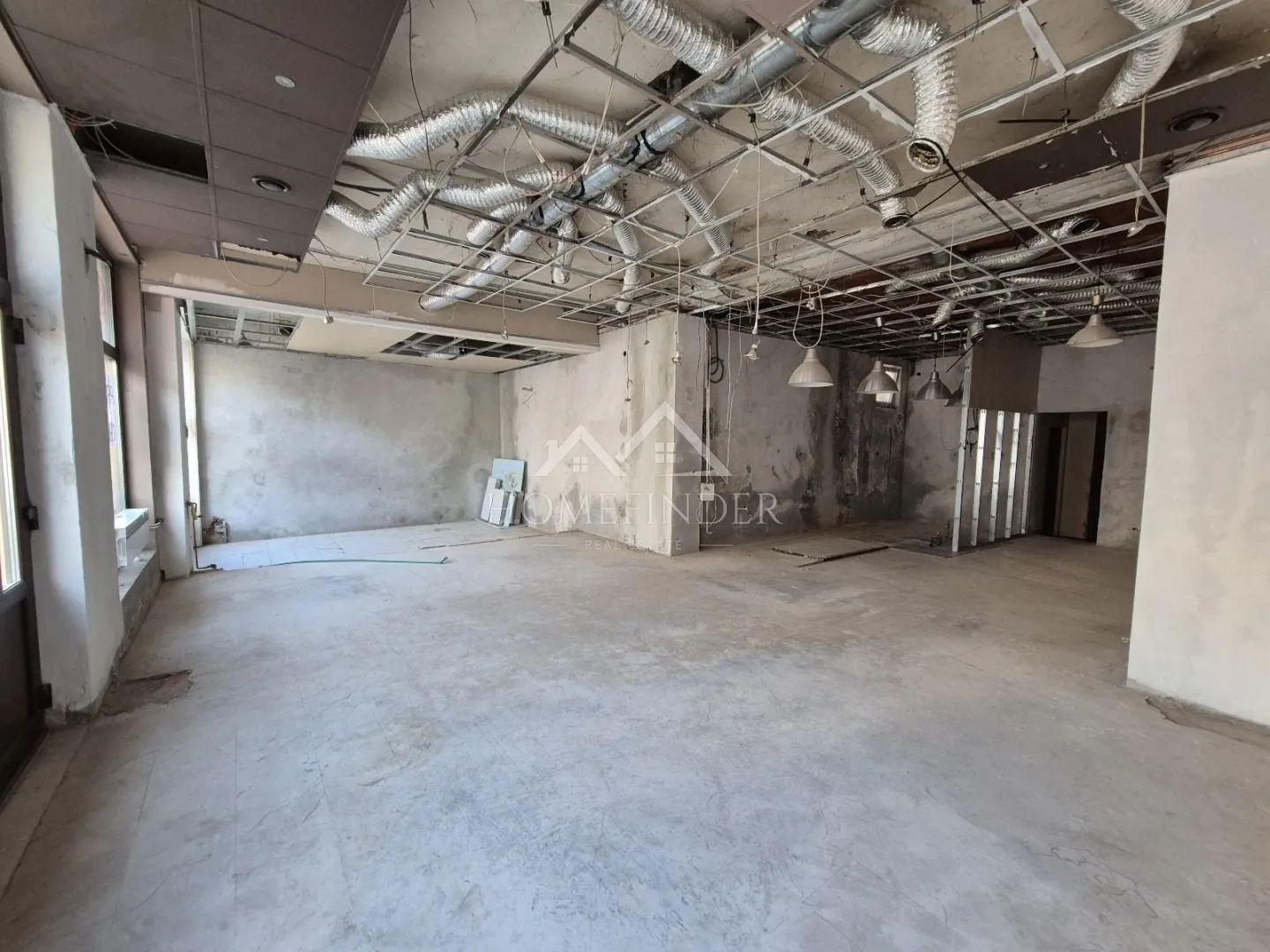 poslovni prostor daruvar (centar) - 100m2 +2 stana - slika 2