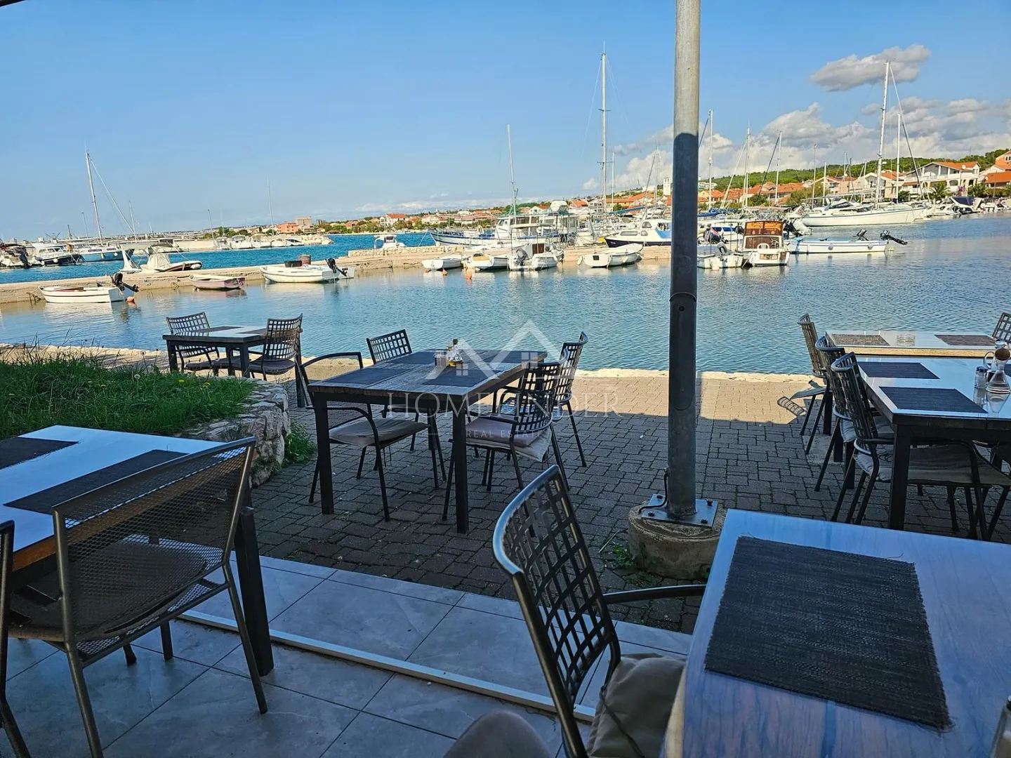 poznati restoran prvi red do mora, bibinje - slika 4