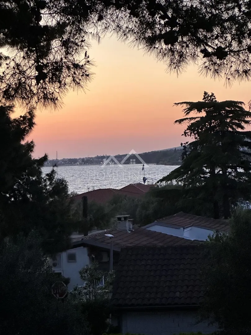 apartman s pogledom na more, 50 m od plaže, biograd na moru - slika 3